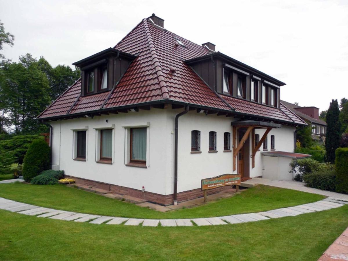 Ferienwohnungen Am Hufelandbad Бад-Пірмонт Екстер'єр фото